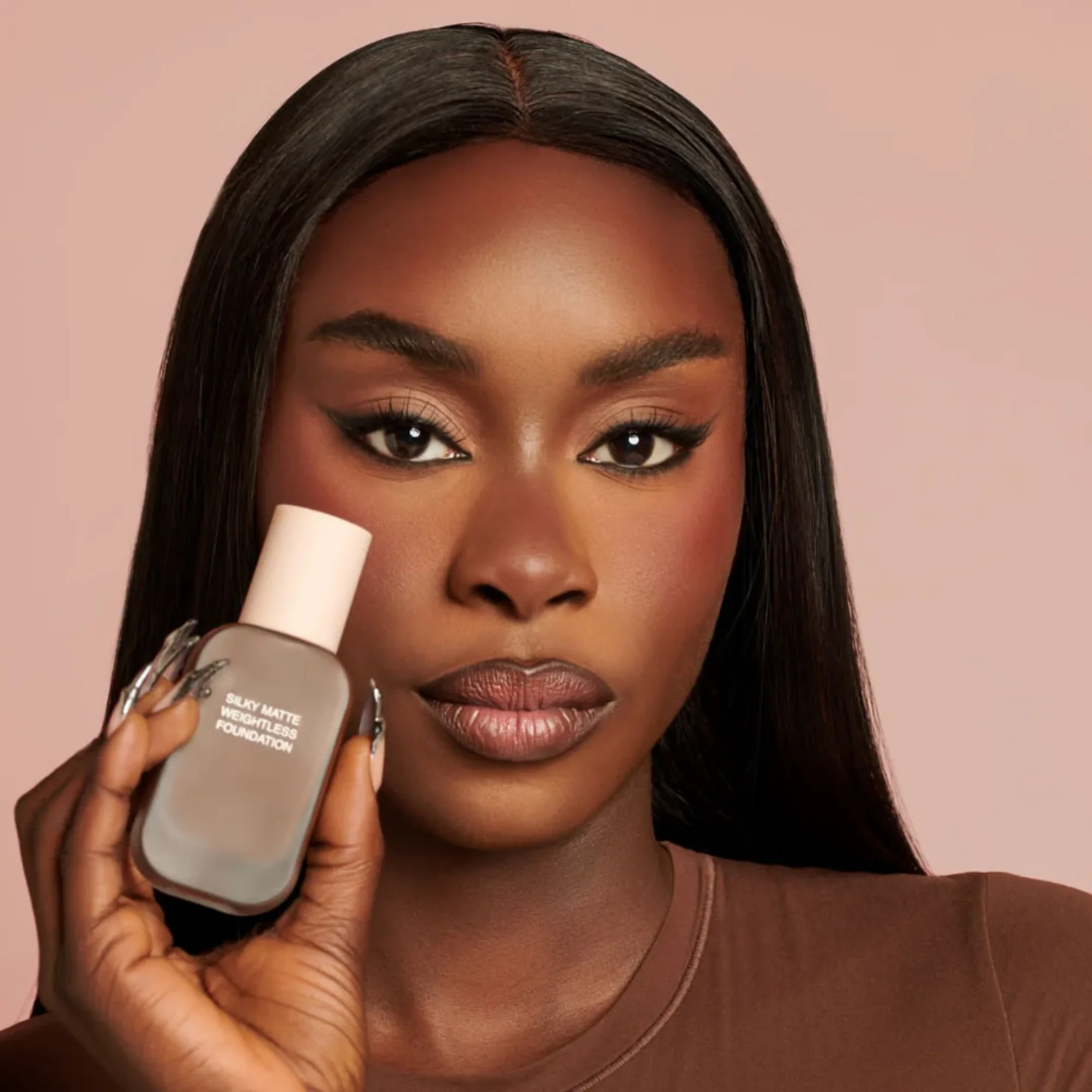 HNB Cosmetics Silky Matte Weightless Foundation - Image 4